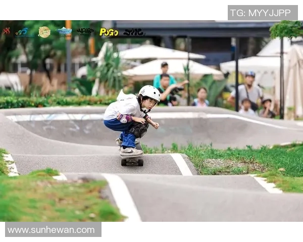 成都滑板队在世界滑板锦标赛中的速度表现引发热议与期待 成都滑板队在世界滑板锦标赛中的速度表现引发热议与期待
